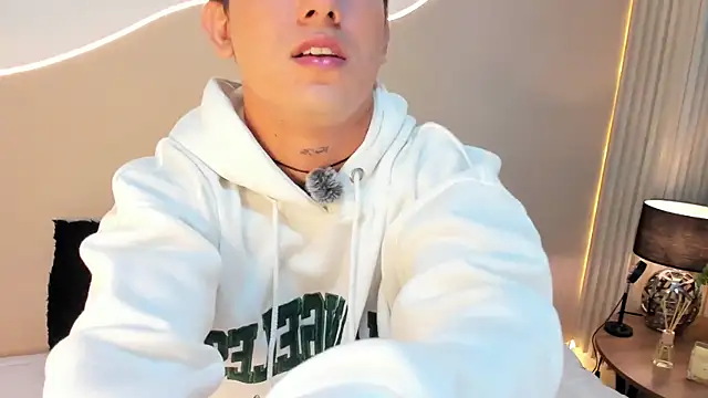 Thristan Leones online show from April 7, 8:14 am