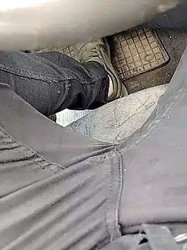 BHugo85269 online show from February 16, 8:45 am