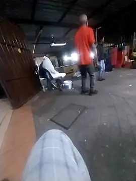 sphebless online show from April 5, 9:11 pm