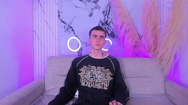 SpaceBoy1 online show from February 21, 12:00 am