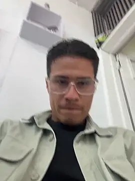 Latin Paisa Boy online show from March 16, 10:25 pm