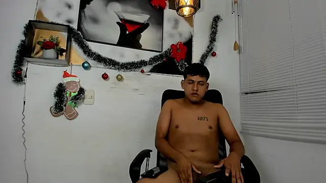 xavier david1 online show from December 23, 2:42 am