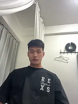 nanda108520 online show from April 19, 11:20 am