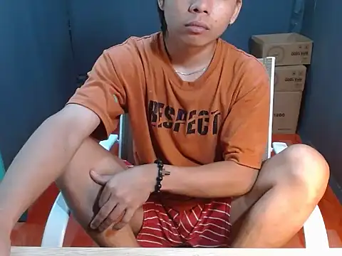 pinoymonstercock xx online show from February 23, 8:49 am