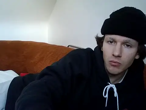 hangskater89 online show from January 16, 1:36 pm