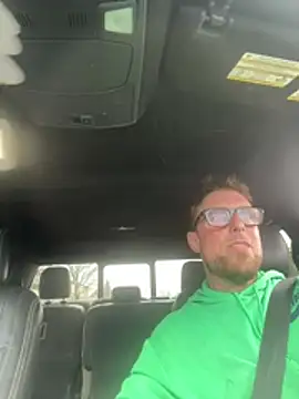 WIDBIGWHITECOCK online show from April 15, 8:09 pm