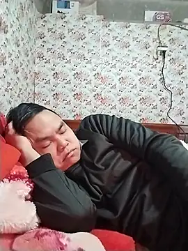 zuzu0099 online show from February 2, 7:40 am