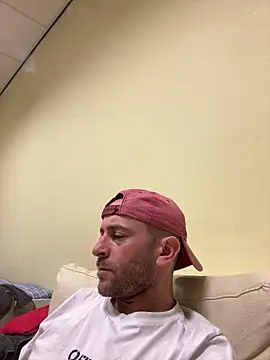 Majestik1 online show from April 17, 10:40 am