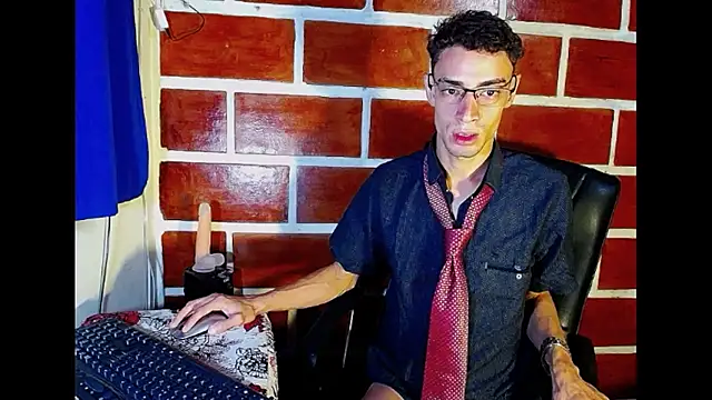 thomson maxxi online show from January 13, 12:42 pm