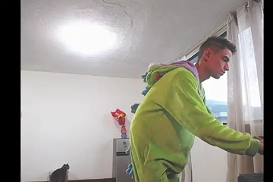 thomson maxxi online show from February 14, 8:26 pm