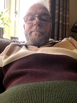 justenjoyingurcompany online show from January 16, 12:30 pm