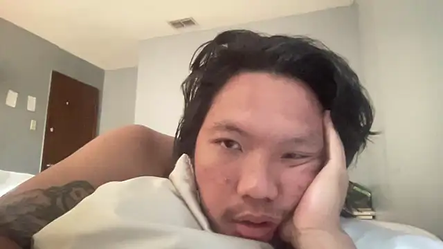 hueybojack online show from April 18, 3:24 pm