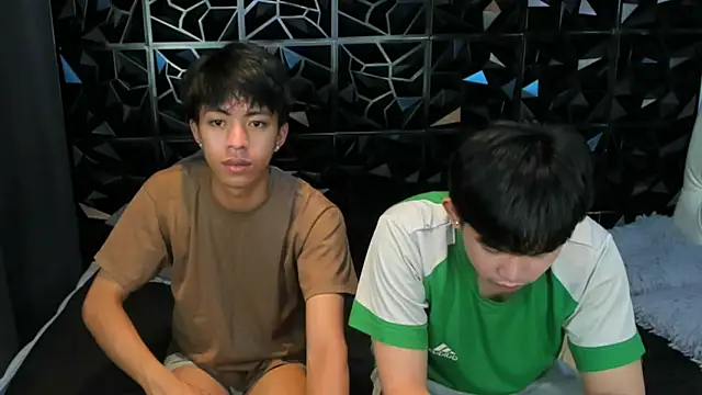 davincihugecock online show from March 19, 4:54 pm