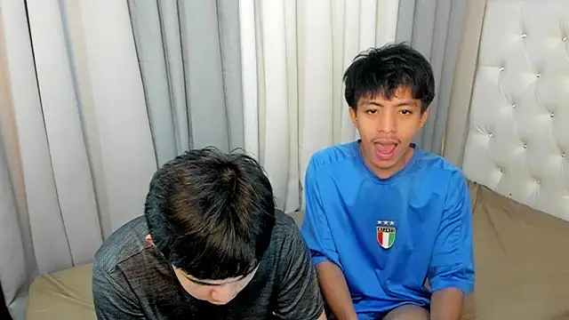 davincihugecock online show from February 8, 5:39 pm