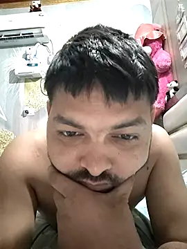 Pulkeet1433 online show from April 19, 12:26 pm