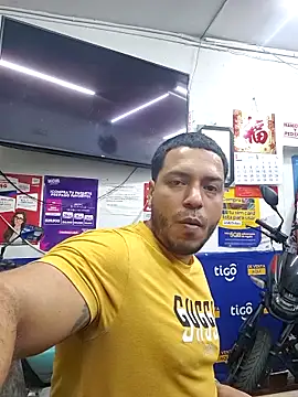 mago vive online show from February 4, 7:47 am