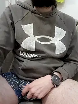 80julien online show from January 31, 9:35 pm