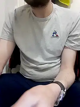 80julien online show from March 9, 6:24 pm