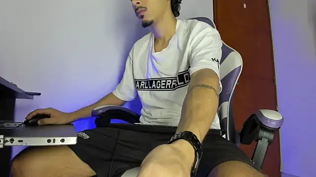 Yankees xxx online show from March 27, 11:11 am