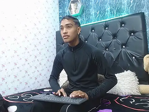 emersson sex18 online show from January 13, 2:21 pm