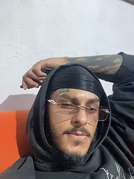 liyamjunior online show from February 20, 5:26 am