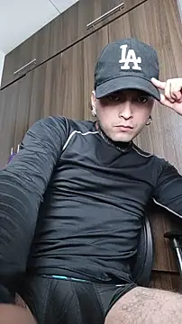 milo boy98 online show from February 5, 3:24 am