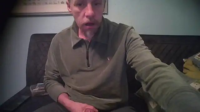 chiichii23 online show from January 7, 9:14 pm