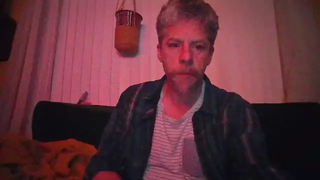 chiichii23 online show from February 25, 10:50 pm