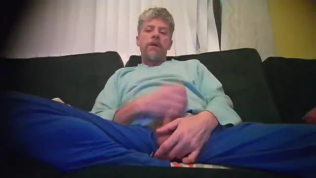 chiichii23 online show from January 7, 12:34 am