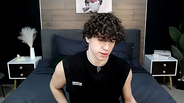 TylerGibson online show from March 18, 6:38 am