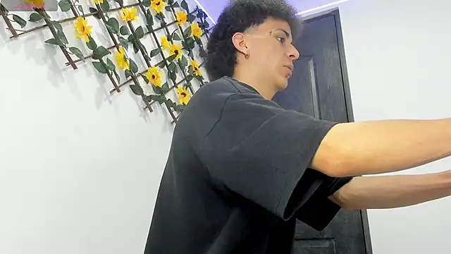 Maxxx bigcockx online show from March 4, 3:24 am