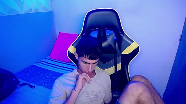 Akyra latinn online show from February 21, 4:30 pm