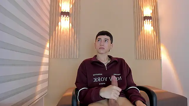 lian cameron online show from February 6, 6:43 am