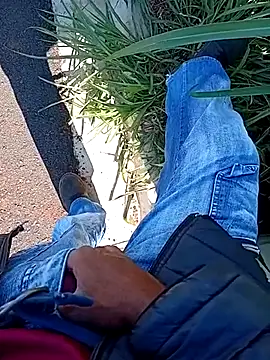 negrim10 online show from April 2, 12:46 pm