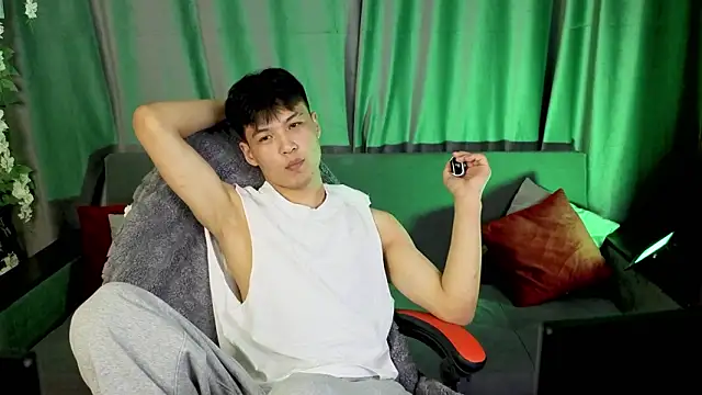 XanneLL online show from February 4, 1:50 pm