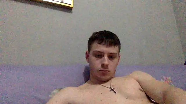 Carlos18loverboyfriend online show from April 4, 8:39 pm