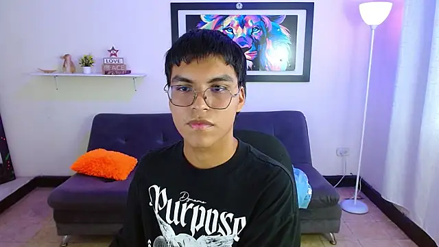 Maecum18 online show from March 27, 9:49 pm