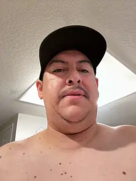 Skizm1986 online show from February 21, 5:19 am