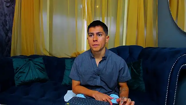 Aron pulse online show from February 10, 1:27 pm