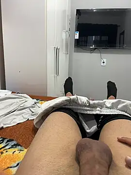 lipi20cmbranc0 online show from April 30, 6:48 pm