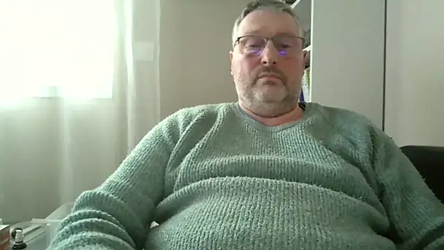 doudou310 online show from February 17, 9:41 am