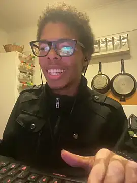 ELPikaPreta online show from February 13, 3:57 am