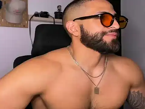 SamDornan51 online show from March 8, 3:10 am