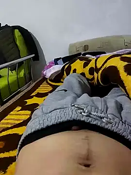 onurcannnnnnmmms online show from February 20, 6:10 pm