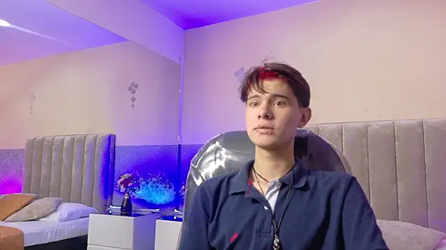 Derek Sinn online show from March 30, 7:48 pm