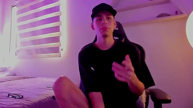 juan posada online show from February 19, 2:57 pm