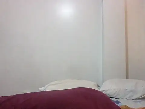 tresporcincoesmimedida online show from February 24, 9:15 pm