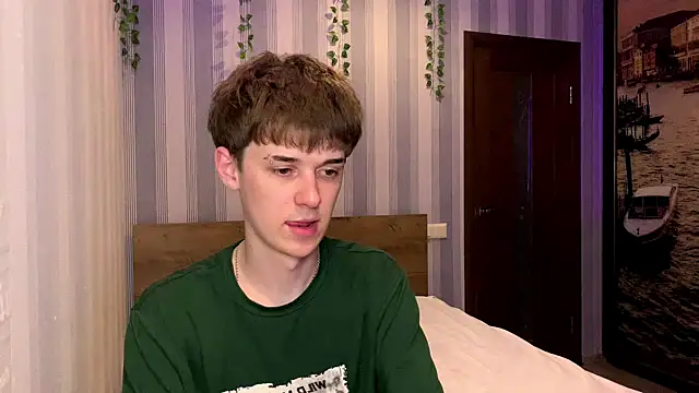 Sweet Dude online show from March 21, 9:52 pm