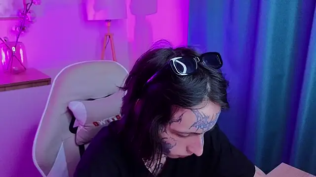 swagamee online show from April 16, 8:09 pm