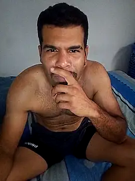 thom 1 online show from February 3, 8:47 pm